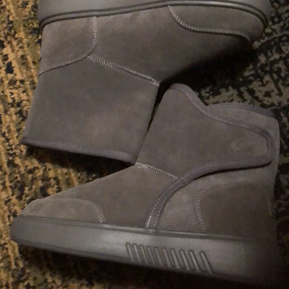 Suede bootie - Picture 3 of 5